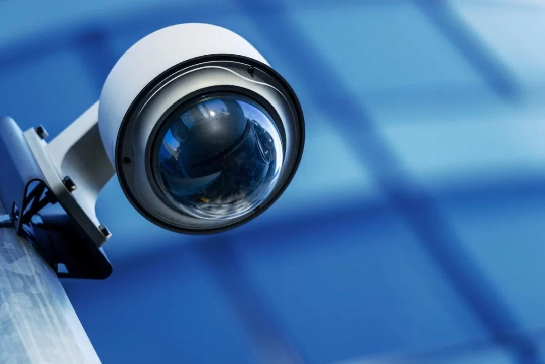 What is the Difference Between a Security Camera and a Surveillance Camera?