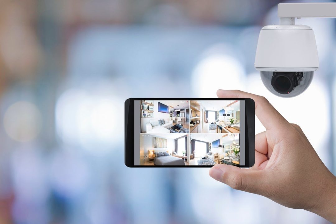 How to Choose a Home Security System In 2023 (With Recommendations)