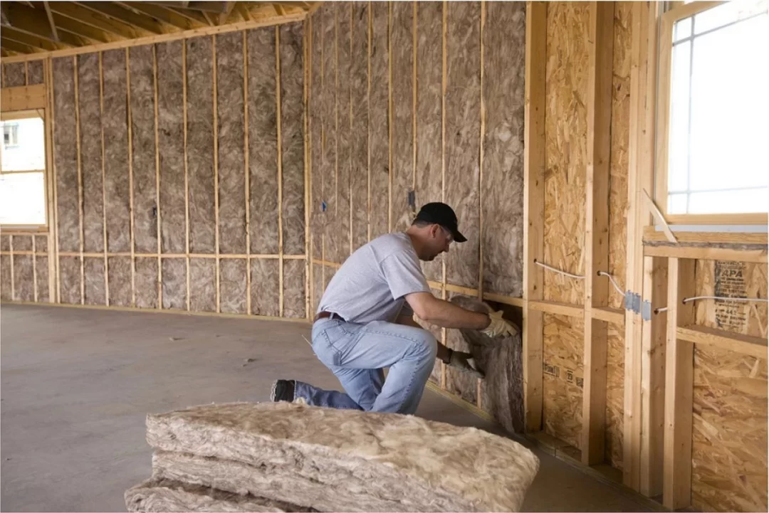 What Materials Can Be Used to Insulate a House? Fiberglass