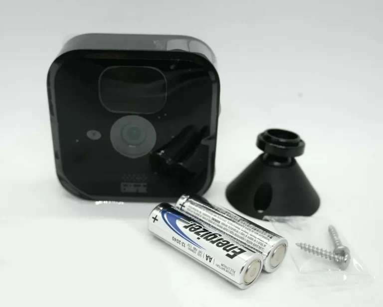 Is Blink Battery Replaceable? Benefits of Replaceable Battery