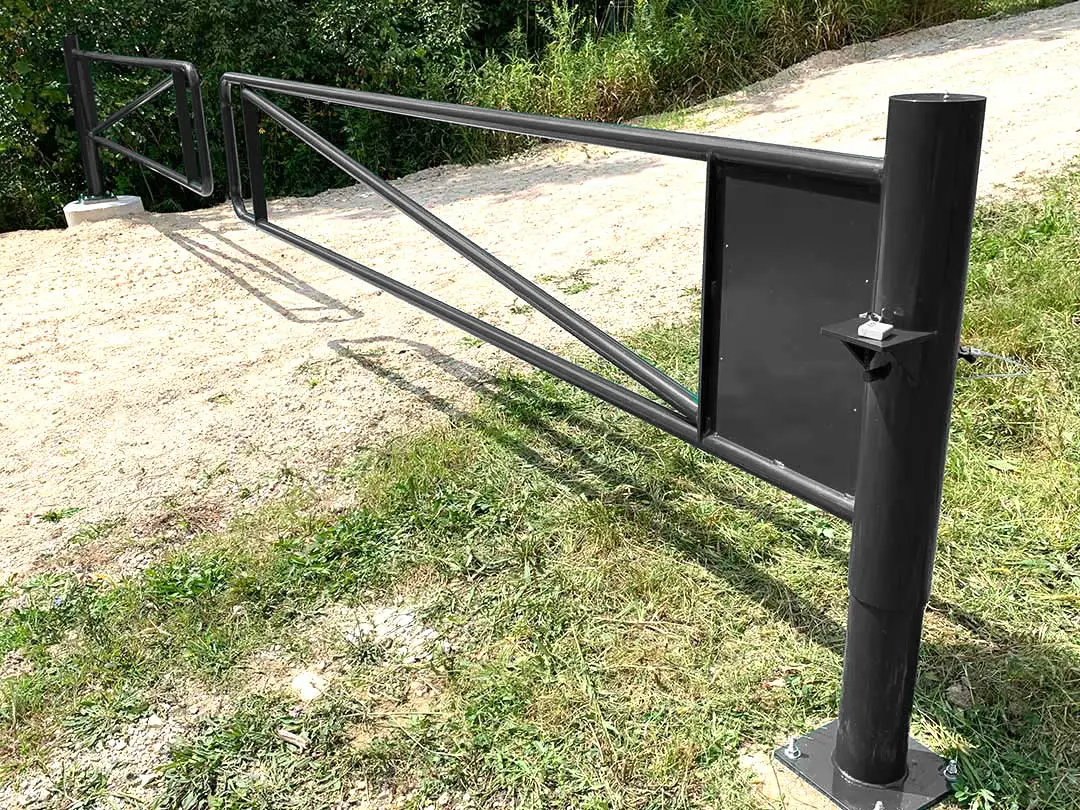 swing gates for parking lots